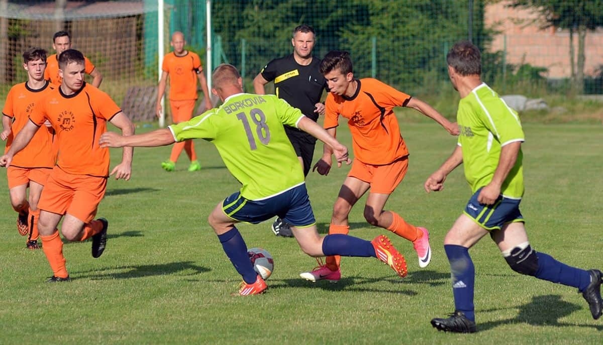 Progres Kawęczyn - Borkovia Borek Wielki 2:1 - ZDJĘCIA