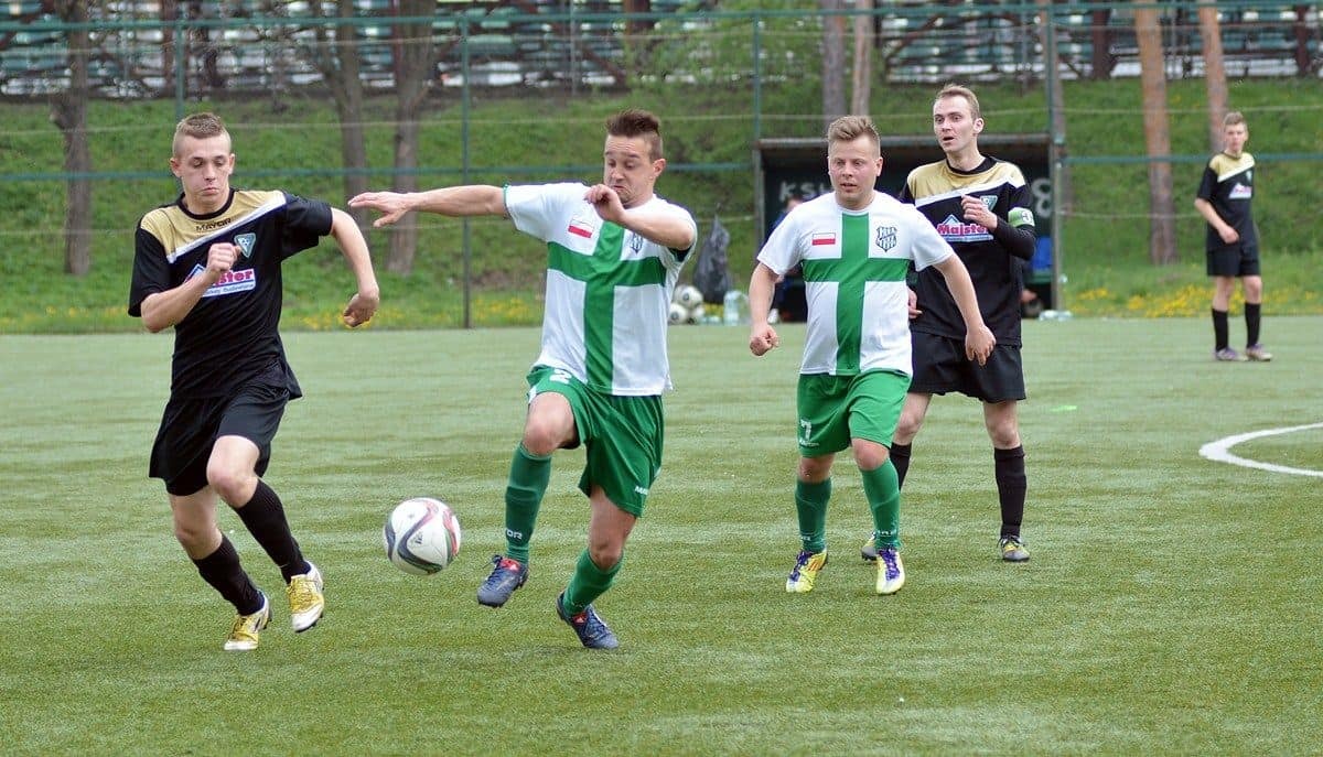 Piast poległ na sztucznej trawie - ZDJĘCIA