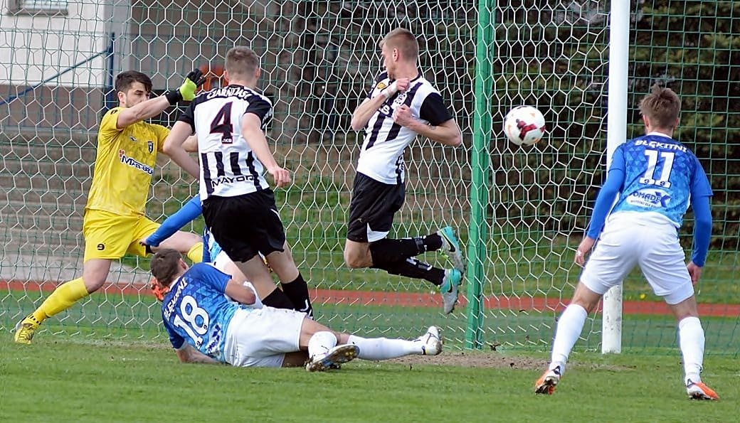 Błękitni Ropczyce - Czarni Jasło 0:0 - ZDJĘCIA