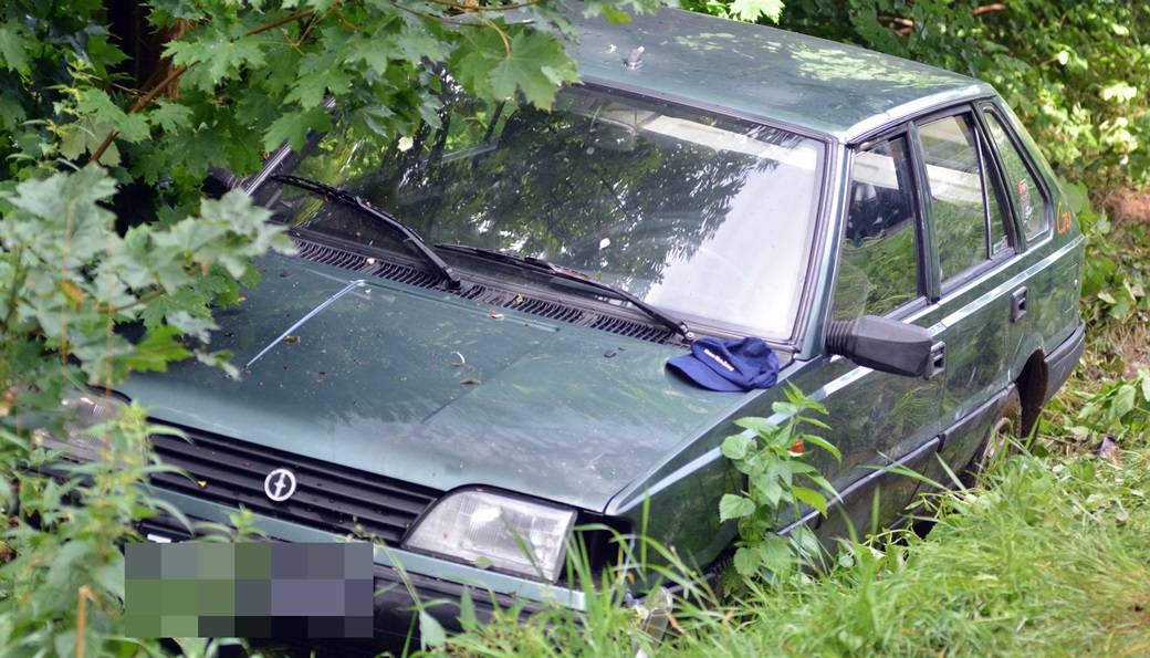 W Olchowej samochód potrącił pieszego - ZDJĘCIA