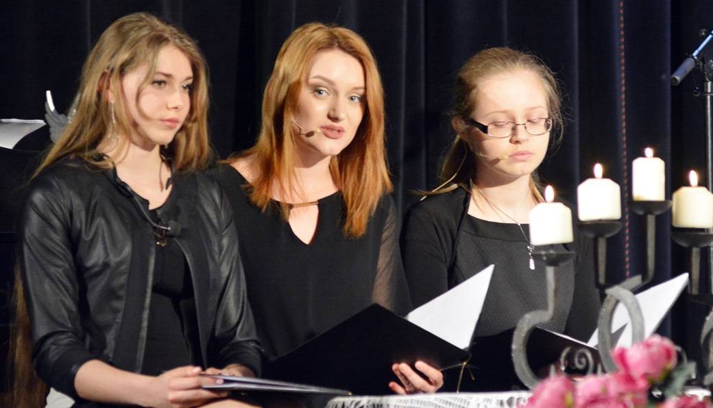 Przygotowali wieczór pełen poezji - ZDJĘCIA