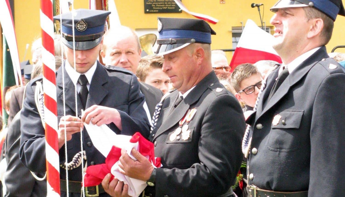 W Nawsiu rocznica konstytucji i strażaków - ZDJĘCIA