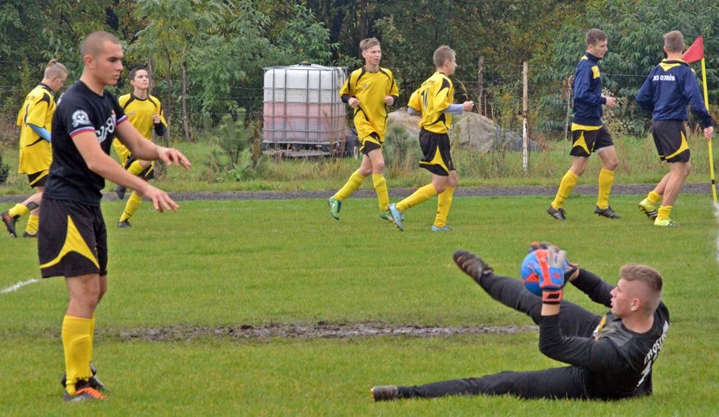 LKS Ostrów - Olchovia Olchowa 6:0 (juniorzy) - ZDJĘCIA