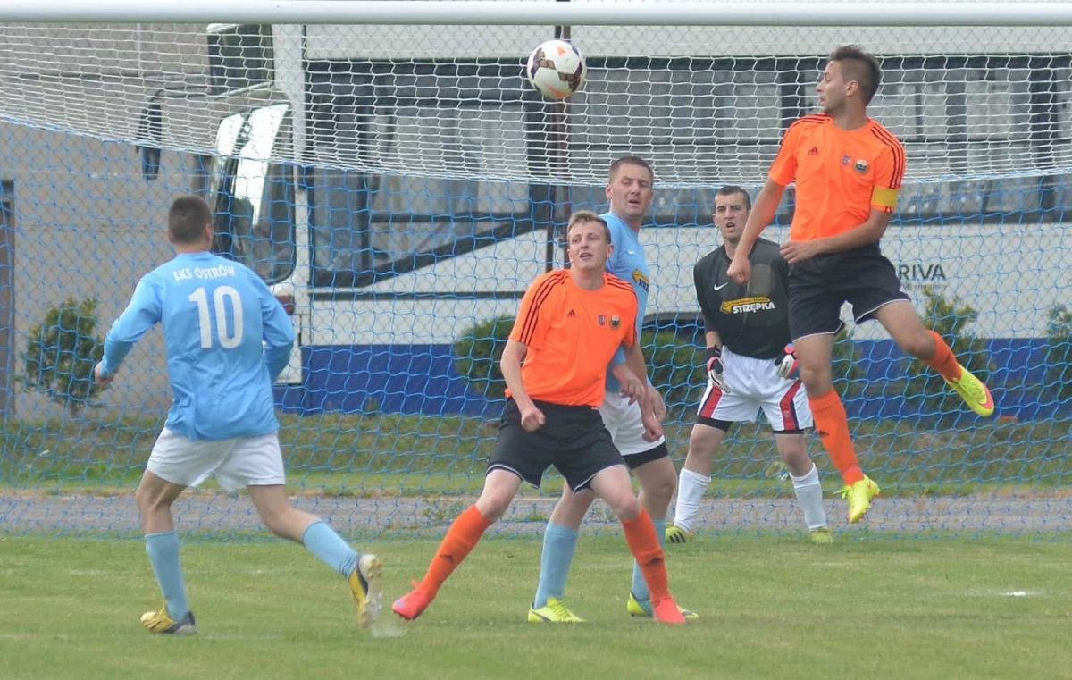 Pogórze Wielopole Skrzyńskie - LKS Ostrów 2:5 - ZDJĘCIA