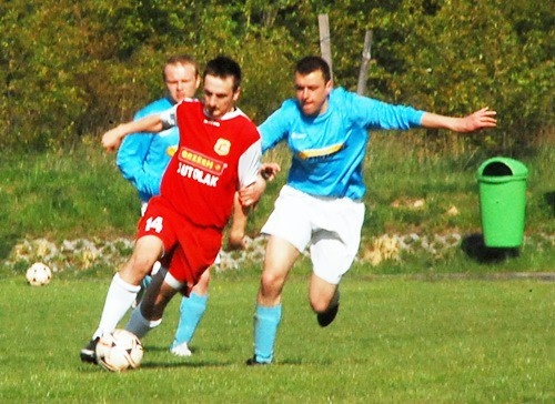 LKS Ostrów - Huragan Przedbórz 2-0 - galeria ZDJĘĆ