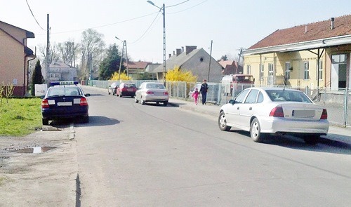 Radiowóz stał na zakazie. Mandat dla policjanta