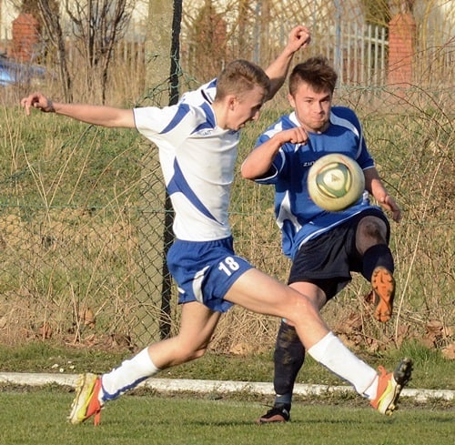 Błękitni Ropczyce - Tempo Cmolas 2-2 - galeria ZDJĘĆ