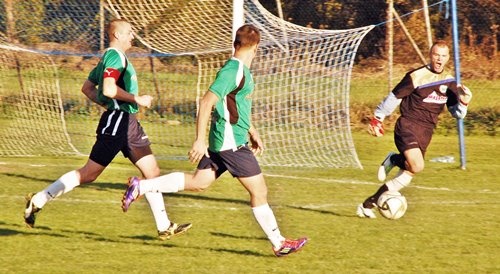 Pogórze Wielopole Skrzyńskie - Victoria Czermin 0-0 - galeria ZDJĘĆ