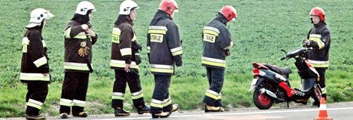 Kierowca skutera w szpitalu po wywrotce
