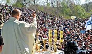 Ks. Romana wypuścili,  ale to jeszcze nie koniec