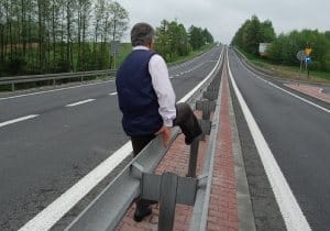 Narażają życie, żeby przejść przez „czwórkę”