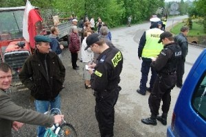 Na kilka godzin zablokowali zasypywanie Zielonej - galeria ZDJĘĆ i relacja VIDEO