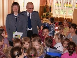 Policjanci w przedszkolu? Tak, ale tylko czytali bajki