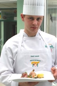 Kamil wysoko w konkursie
