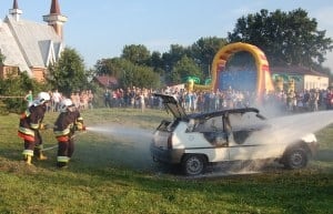 Na festynie w Skrzyszowie podpalili auto - galeria ZDJĘĆ i relacja VIDEO