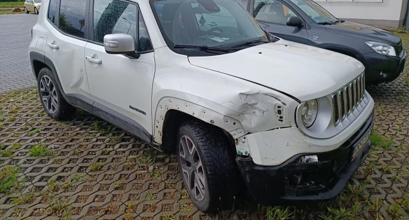Maluch zderzył się z jeepem w Sędziszowie, jest ranny