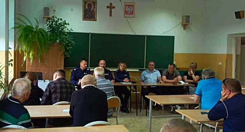 Na Osiedlu Młodych mieszkańcy nie chcą picia pod blokami i wieczornego hałasowania