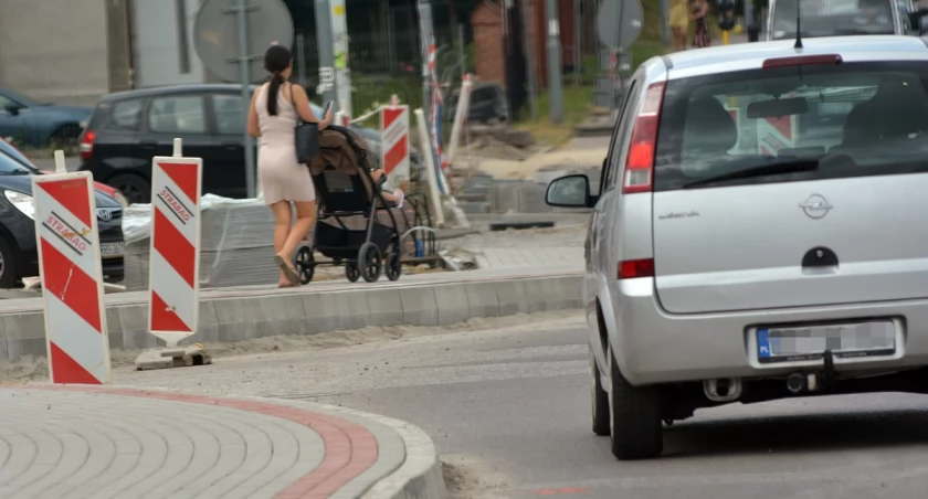 Zamykają przejazd przez centrum Sędziszowa Małopolskiego. Drogowcy będą kładli asfalt