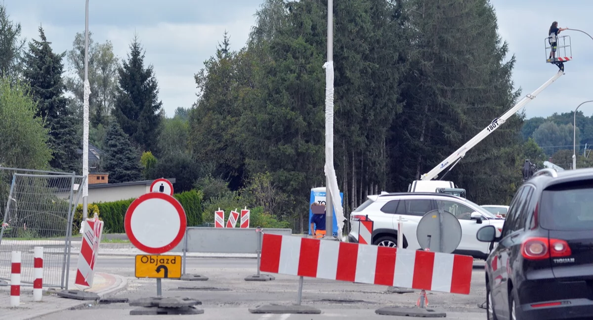 Uwaga kierowcy! Przez dwa dni zamknięty ruch na nowo budowanym rondzie w Sędziszowie Małopolskim