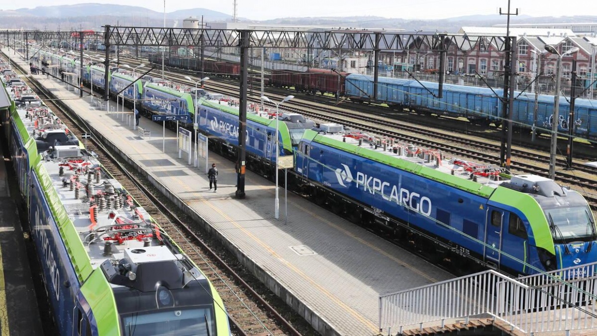 PKP Cargo – wartość akcji szybuje w dół. Afera PiS odczuwalna do dziś