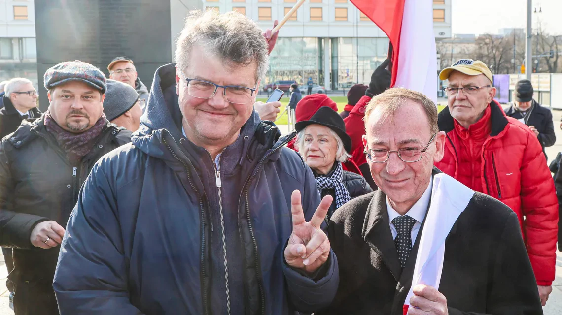 Ile zarobi Mariusz Kamiński w europarlamencie? Wypłata przestępcy z PiS szokuje