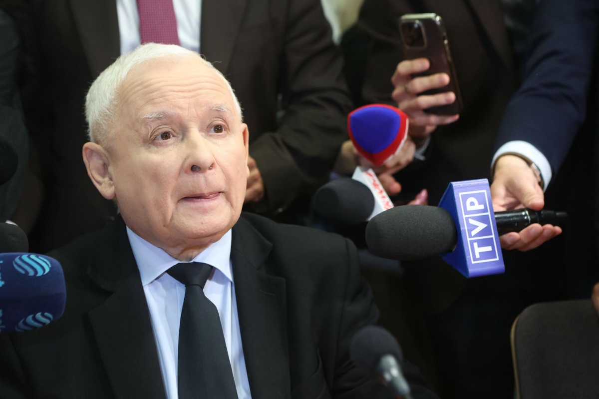 Przesłuchanie Jarosława Kaczyńskiego. Prezes PiS źle wybełkotał przysięgę