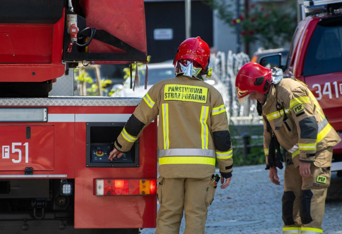 Pożar na Śląsku. Kłęby czarnego dymu nad miastem