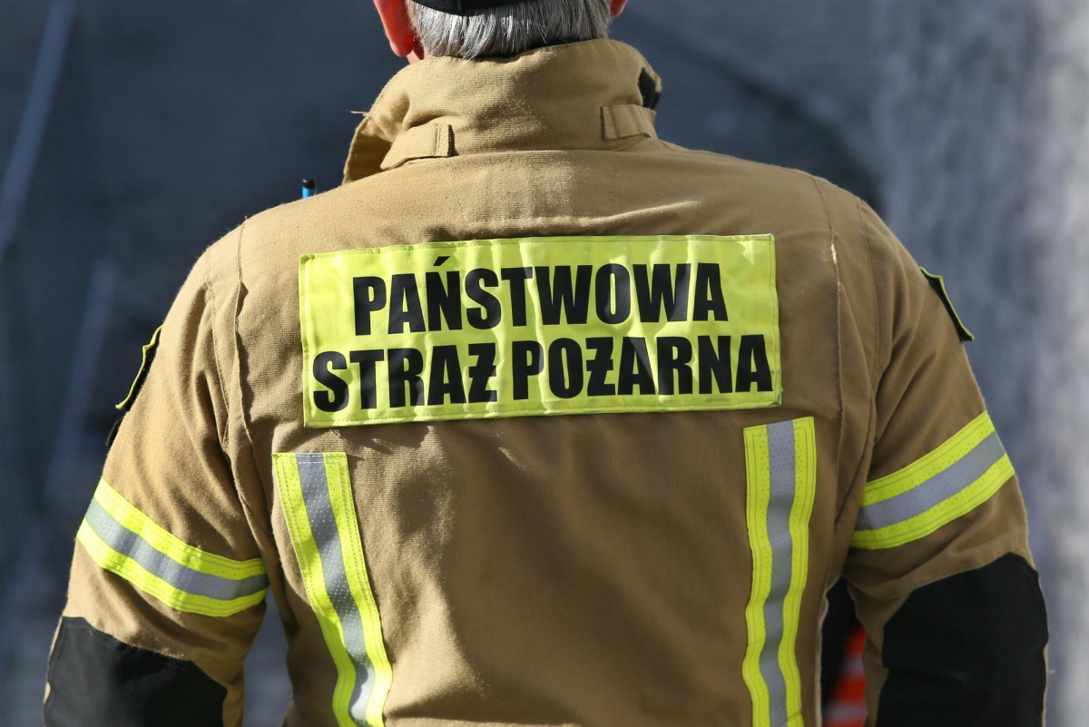 Kolejny pożar w Warszawie. Marszałkowska pokryta dymem z kontenera