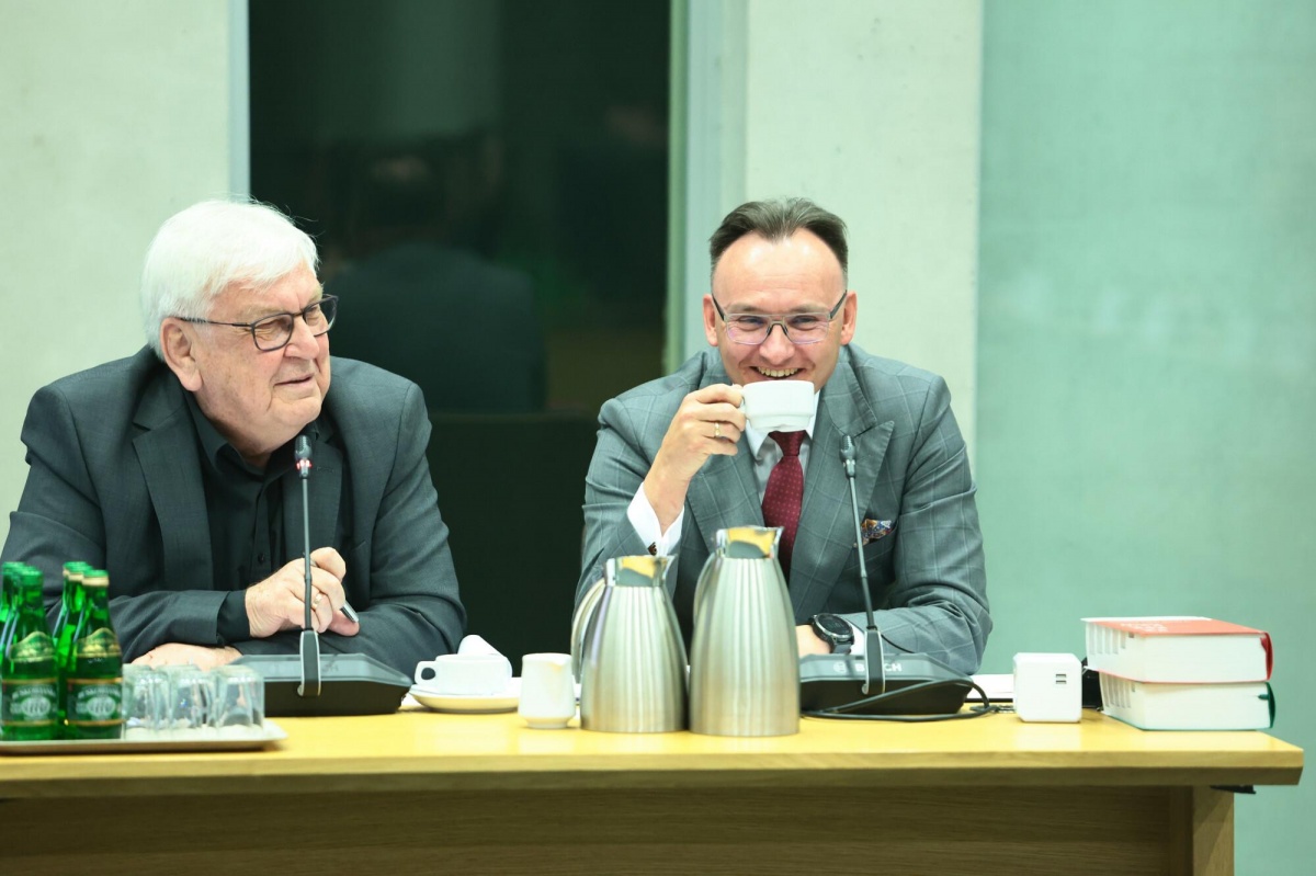 Mikołaj Pawlak uciekł z przesłuchania! Komisja śledcza złożyła wniosek o ukaranie do sądu