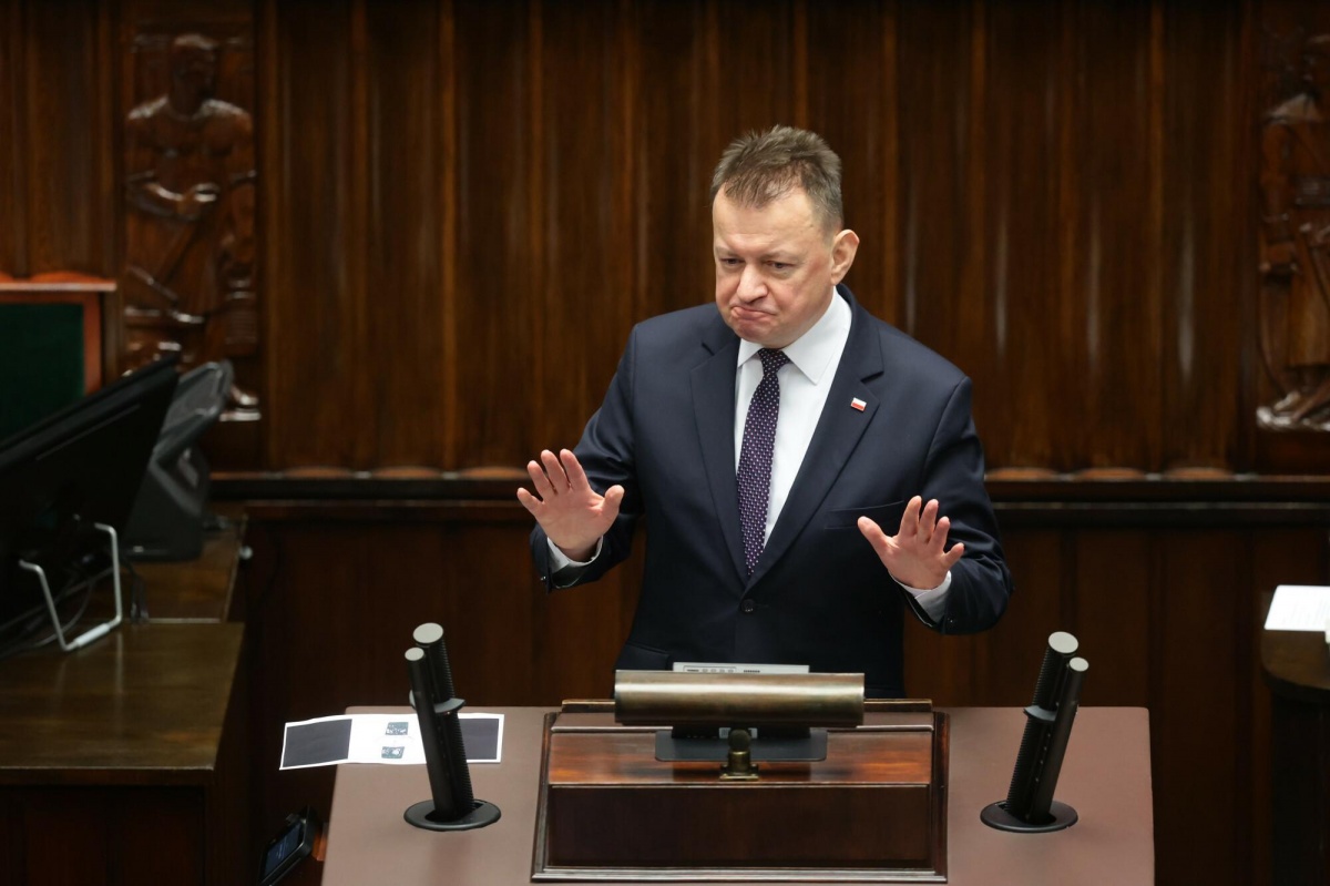 Zdrada i zegarki Błaszczaka – Rutnicki zaorał PiS