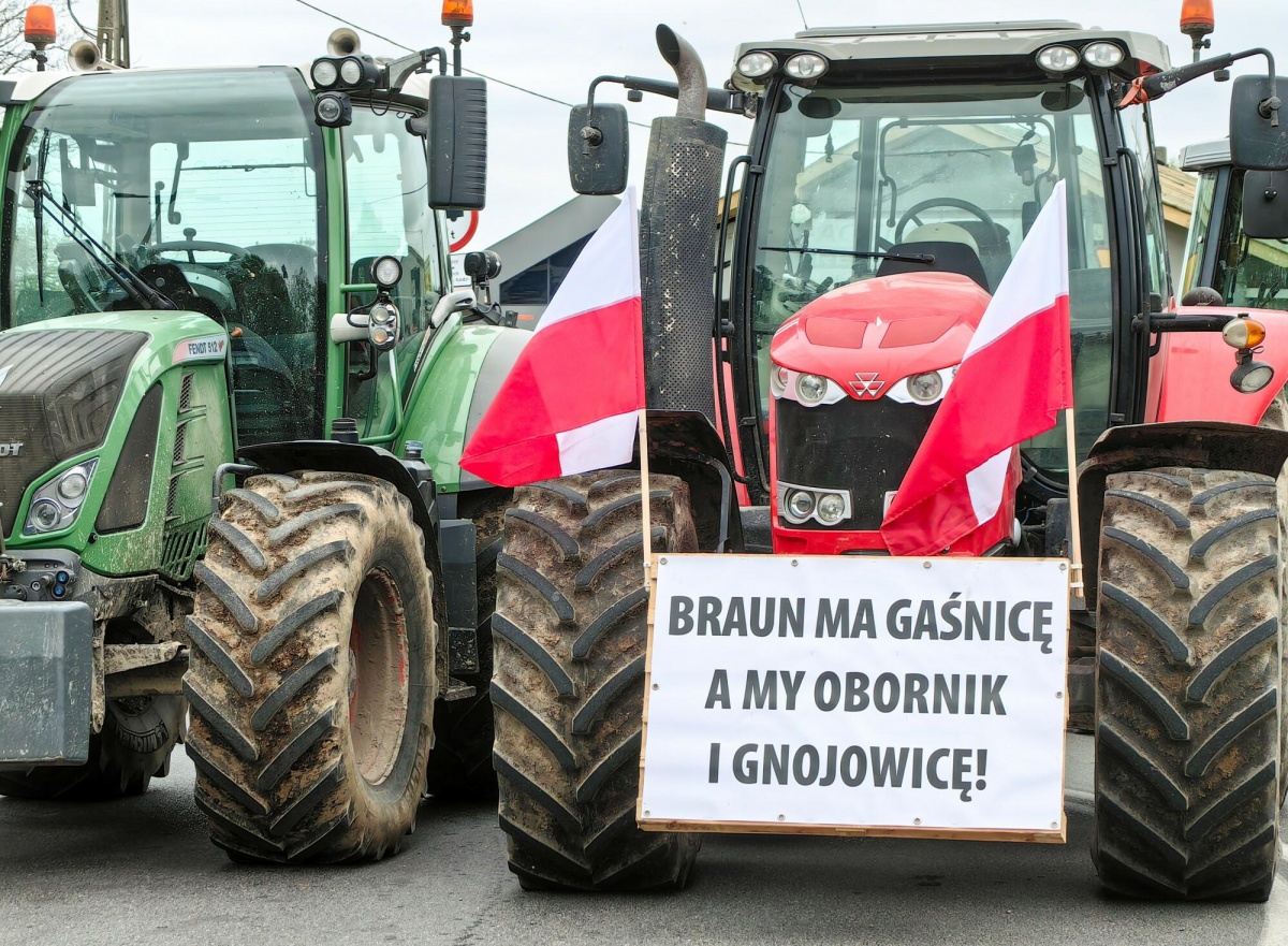 Strajk rolników. Blokada na trasie S3 niedaleko Szczecina