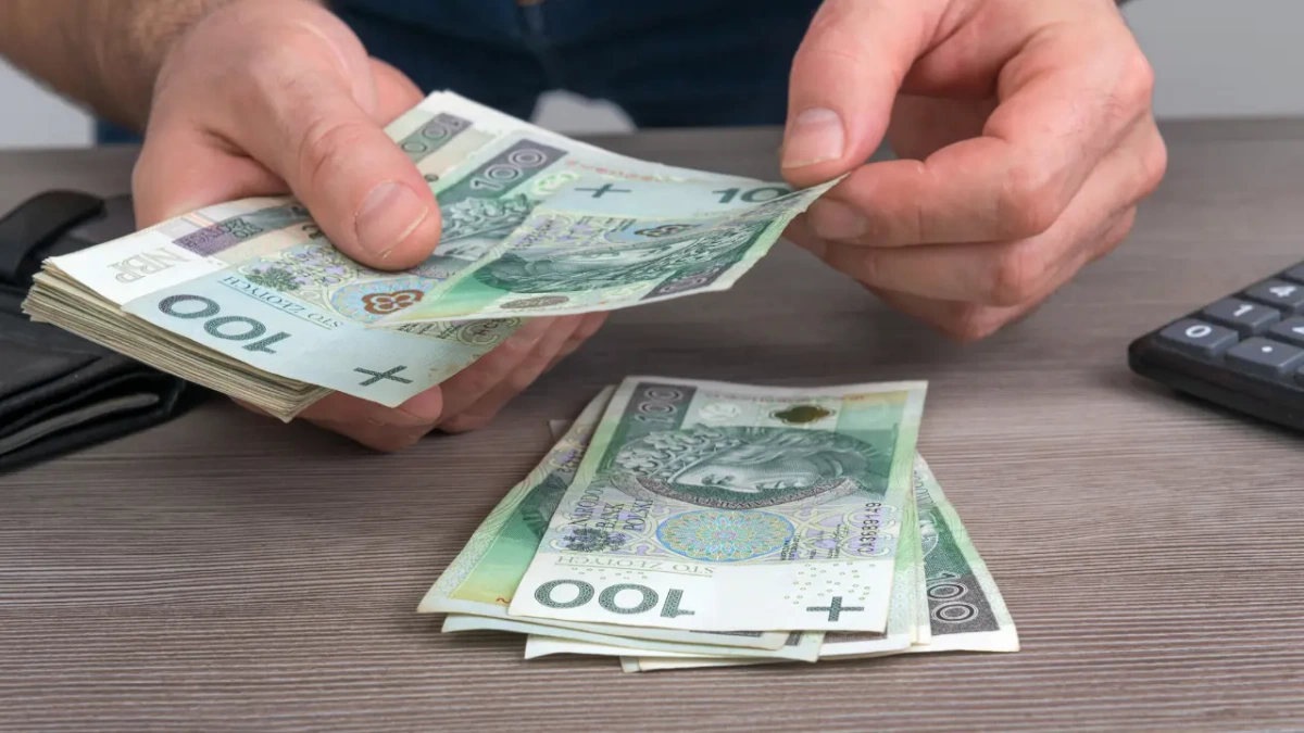 Szybki faktoring od ręki. Finansowanie za granicą dla polskich firm