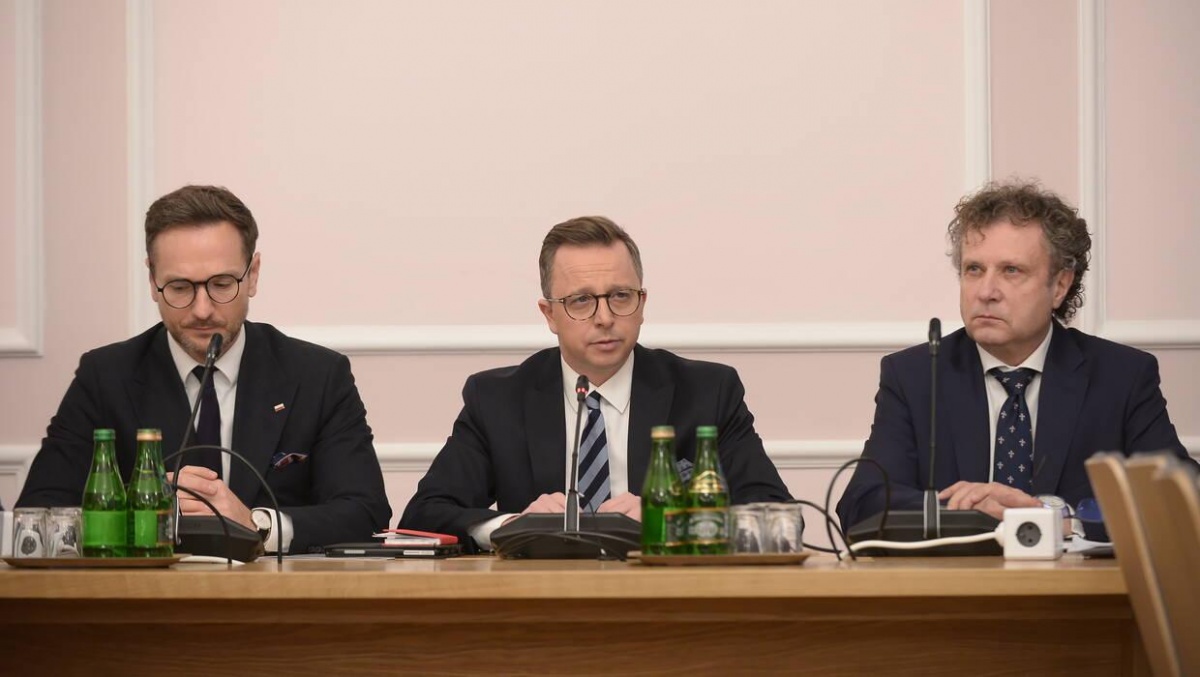 Przesłuchanie Ciompy i Klimiuka – transmisja na żywo. Komisja Śledcza ds. wyborów kopertowych