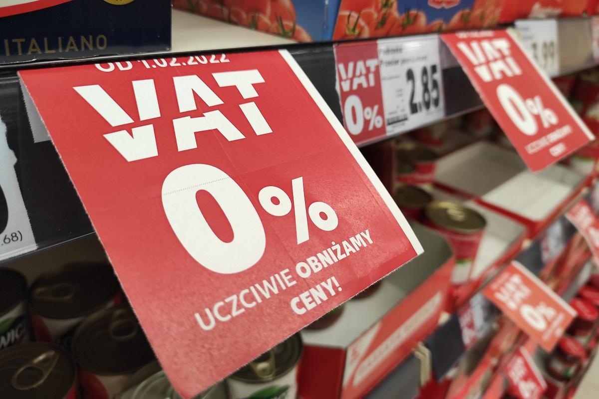 Rząd rezygnuje z zerowego VAT-u. Jedzenie droższe już od kwietnia