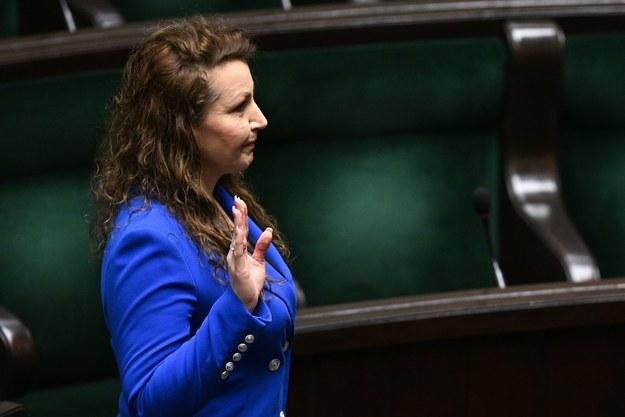 Monika Pawłowska czarną owcą w PiS. Dziś przyjęła mandat posła