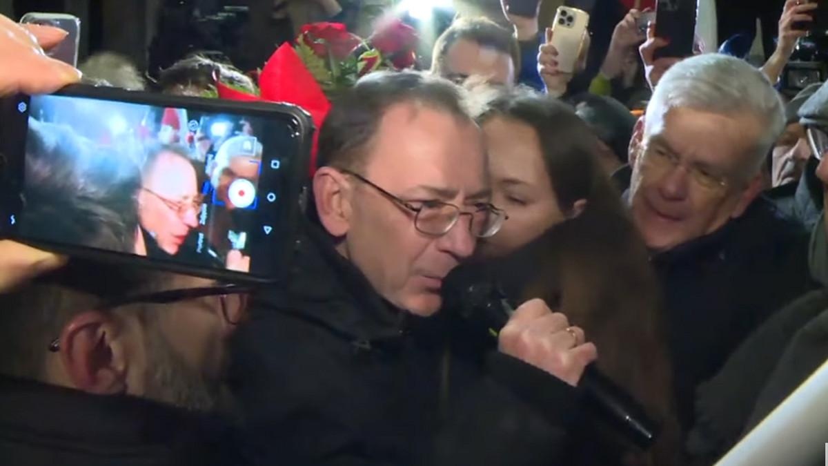 Cyrk nad Wisłą: Ułaskawienie, mandaty i polska polityka.