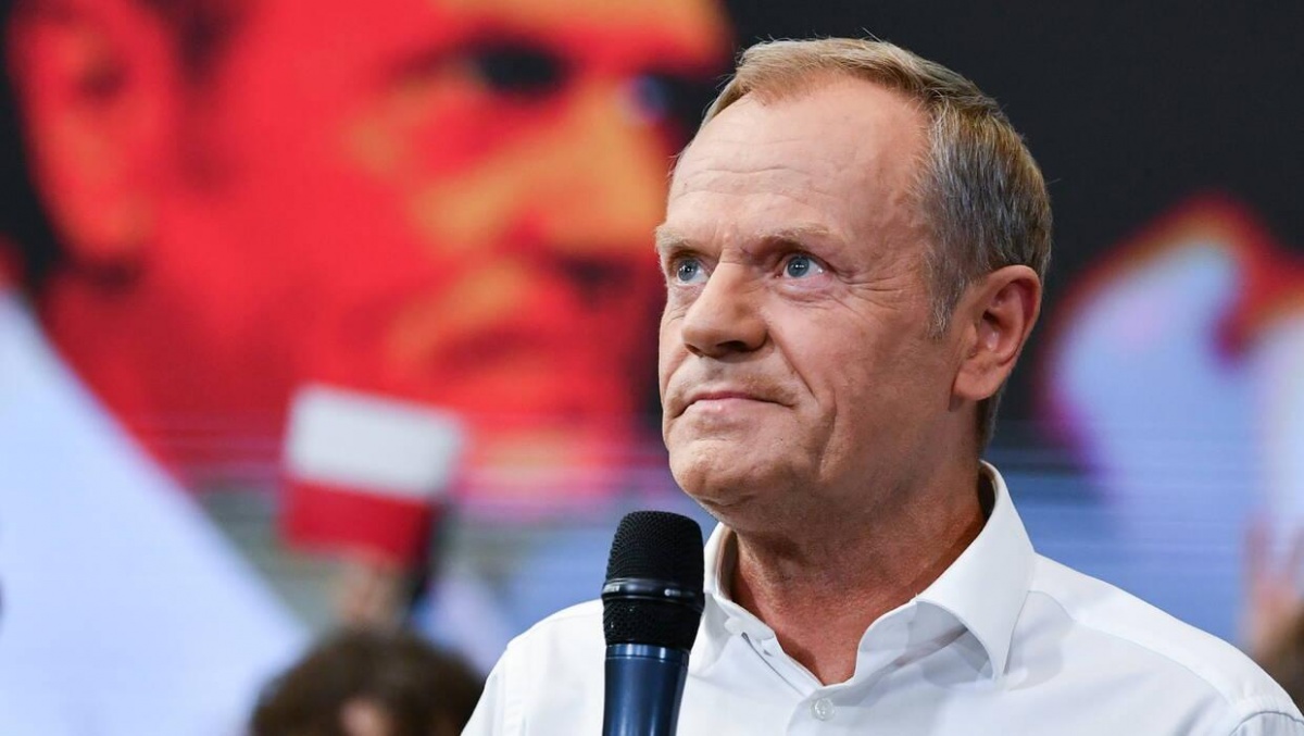 Tusk wygrywa po konwencji - Kaczyński milczy?