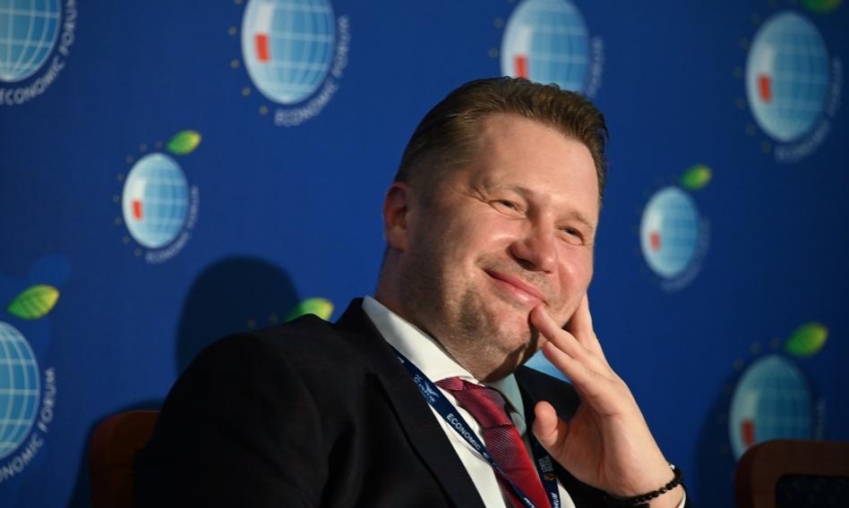 Minister Przemysław Czarnek rozda 