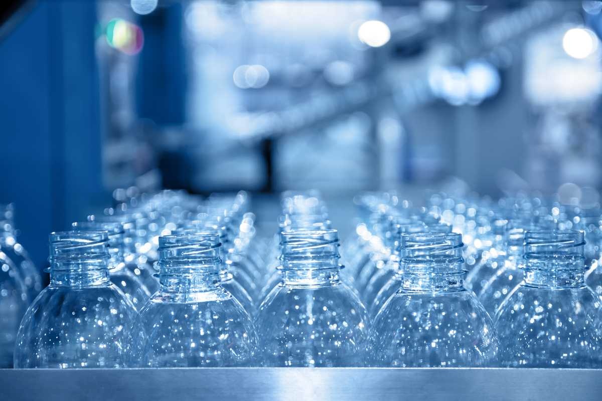 Kaucja na butelki plastikowe - nowe przepisy