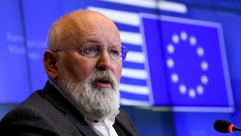 Frans Timmermans - dymisja przyjęta natychmiast