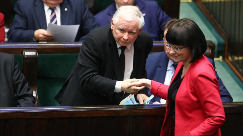 Ogromne straty PiS - Kaja Godek już grozi Kaczyńskiemu