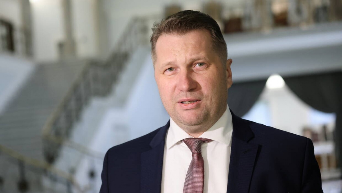 #sexCzarnek: minister i PiS walczą z edukacją dzieci. Czym jest 