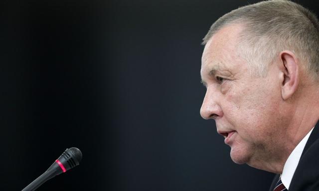 Prezes NIK: zawiadomienie do prokuratury. Marian Banaś zabiera głos w sprawie rakiety