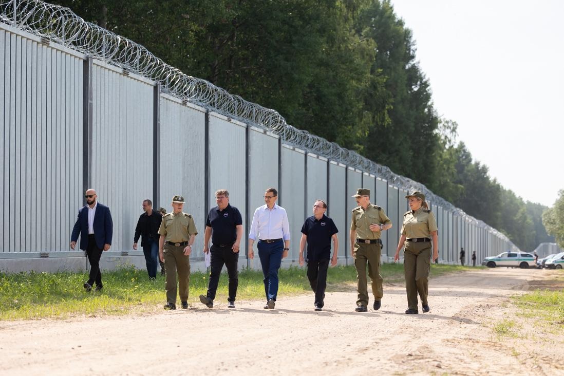 Polska straż graniczna zaatakowana. Straty są ogromne [VIDEO]