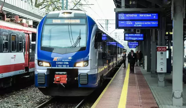 Warszawa: opóźnione pociągi! Awaria ważnych urządzeń