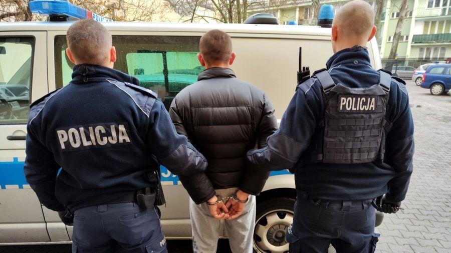Słupsk: arsenał broni w mieszkaniu