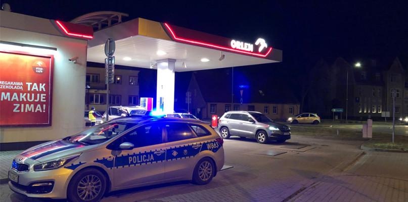 Łódź: tajemnicza śmierć na stacji paliw! 20-latek nie żyje. W aucie 15-latka