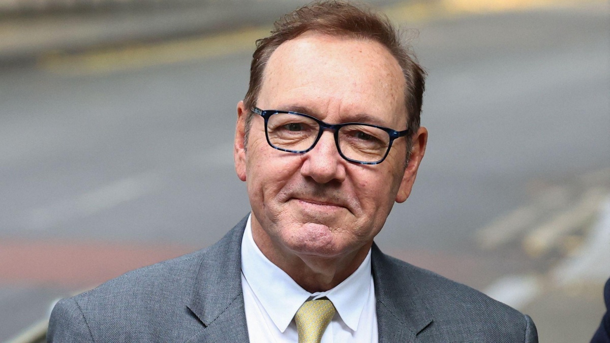 Kevin Spacey - przestępstwa seksualne i 12 zarzutów