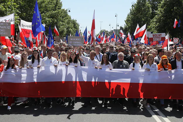 Marsz 4 czerwca - olbrzym się przebudził