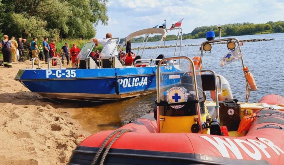 Seria utonięć pod Warszawą. Nastolatek utonął w Wiśle, a mężczyzna w stawie
